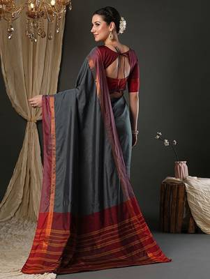 Grey silk blend soft saree with contrast blouse 3