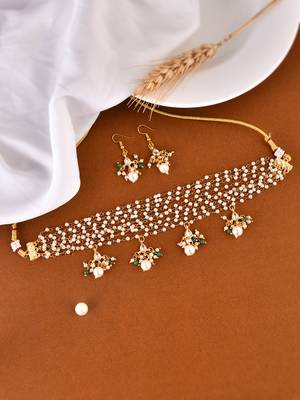 Gold tone perls jewellery set with earrings 2