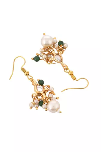Gold tone perls jewellery set with earrings