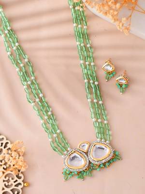 Bridal green beaded kundan necklace set with earrings 2