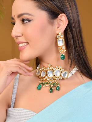 Green kundan & pearl layered bridal necklace set with earrings 1