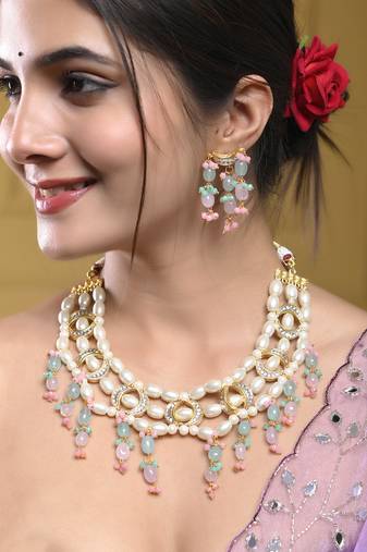 Pearl kundan necklace set with earrings