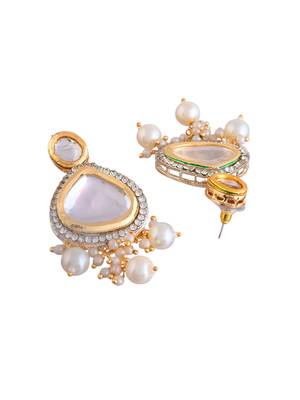 Pearl drop kundan necklace set with teardrop crystals 4