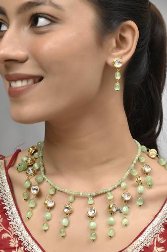 Green beaded kundan necklace set with earrings