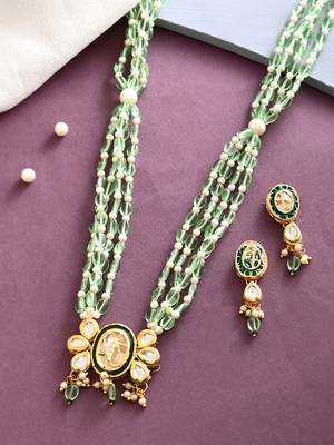 Green beaded kundan necklace set with pearl drops & earrings 1