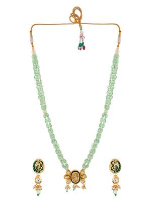 Green beaded kundan necklace set with pearl drops & earrings 3