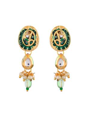 Green beaded kundan necklace set with pearl drops & earrings 4