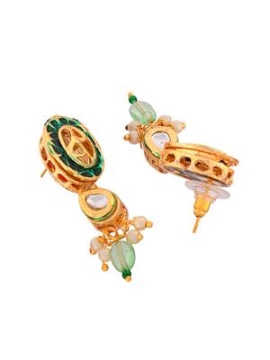 Green beaded kundan necklace set with pearl drops & earrings 5