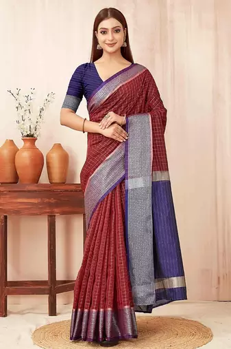 Maroon checks design silk blend saree with blouse piece