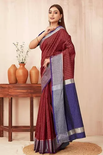 Maroon checks design silk blend saree with blouse piece