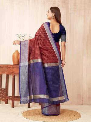 Maroon checks design silk blend saree with blouse piece 5