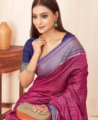 Pink checks design silk blend saree with blouse piece 4