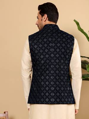 Black silk embroidered nehru jacket for mens 3