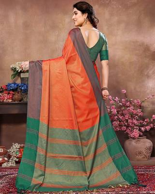 Orange silk blend heavy border saree with contrast blouse 4