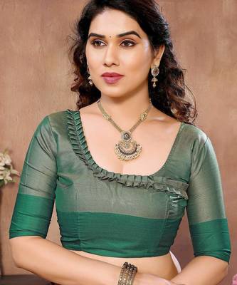 Orange silk blend heavy border saree with contrast blouse 5