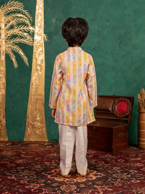 Boys multi-coloured ethnic kurta with white pant (set of 2) 4