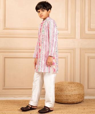 Boys multicoloured  ethnic pattern digital print kurta with white pant (set of 2) 5