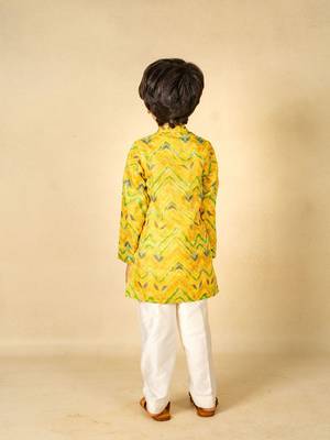 Boys moonga foil yellow zig zag red cotton ethnic kurta with white pant (set of 2) 3