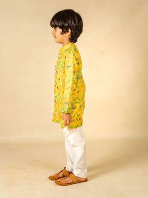 Boys moonga foil yellow zig zag red cotton ethnic kurta with white pant (set of 2) 4