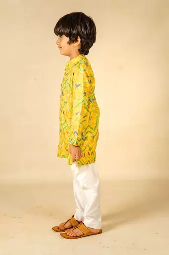 Boys moonga foil yellow zig zag red cotton ethnic kurta with white pant (set of 2)