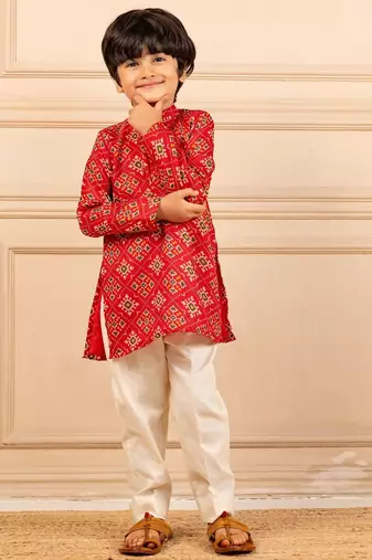Boys digital patola print ethnic kurta with white pant (set of 2)