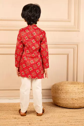 Boys digital patola print ethnic kurta with white pant (set of 2)
