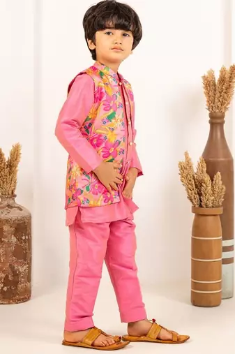 Boys pink kurta and pant with roman digital print jacket (set of 3)