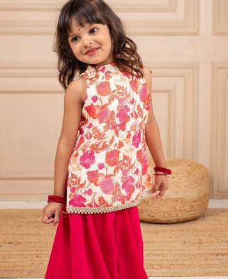Girls moonga floral digtal printed sleeveless top with pink  sharara (set of 2) 5