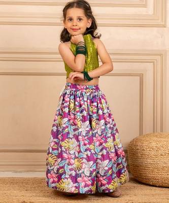 Girls green lurex sleeveless top and roman printed lehenga (set of 2) 2