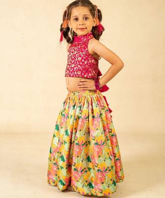 Girls pink sleeveless top and roman printed lehenga (set of 2) 4