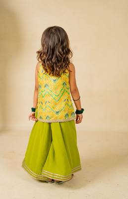 Girls yellow top and green palazzo (set of 2) 3