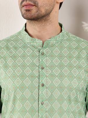Green cotton embroidered kurta pajama for mens 5