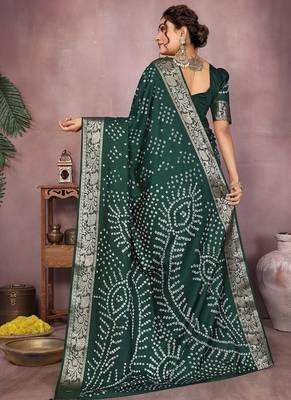 Green Color Indian Wedding Bandhej Silk Saree  4