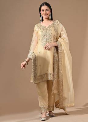 Golden crushed tissue kurta set with zardozi & sequin work 1