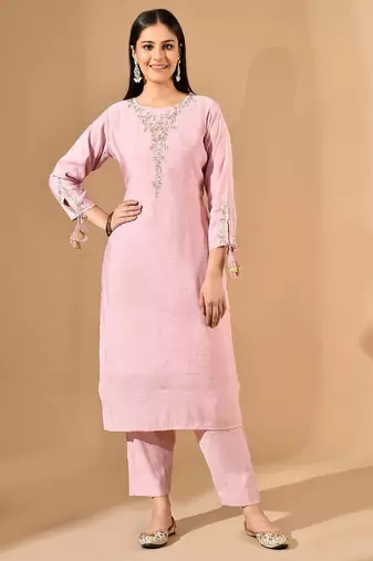 Pink chanderi kurta set with pearl & cutdana work