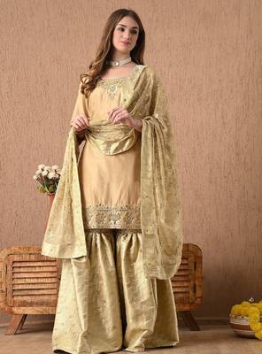 Mesmerising golden sharara set with gotta zardozi and sequins work 3