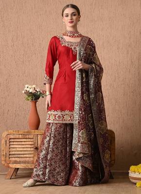 Sophesticated maroon sharara set with gotta zardozi and sequins work 2