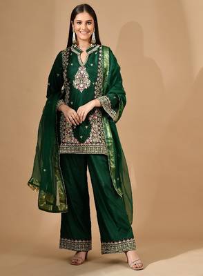 Green silk kurta set with zardozi pearl & cutdana work 1