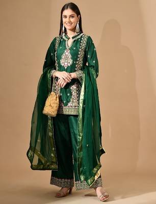 Green silk kurta set with zardozi pearl & cutdana work 5