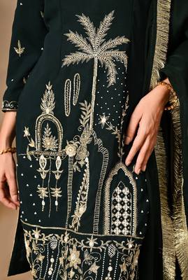 Bottle green kurta set with zardozi dabka sequins thread and pearl work 4