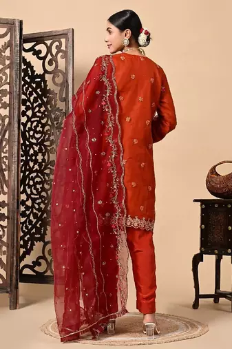 Lush orange maroon kurta set with thread pearl and zardozi work