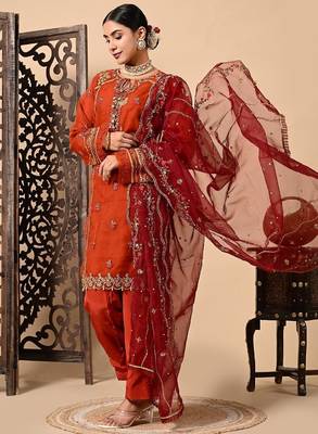Lush orange maroon kurta set with thread pearl and zardozi work 3