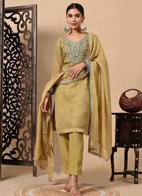 Mehndi green kurta set with  zardozi dabka and sequins work 1