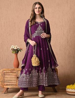 Mesmerising wine anarkali set with zardozi and sequins work 4
