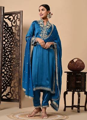 Royal blue kurta set with zardozi dabka and sequins craftsmanship 4