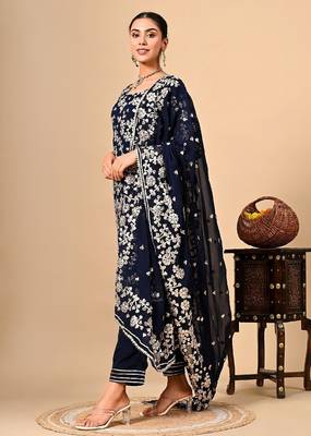 Navy blue classic kurta set with  lcd gotta work 3