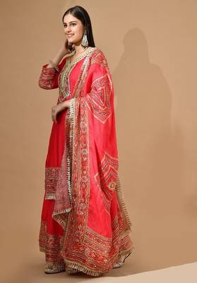 Reddish pink garara set with gotta & mirror work 4