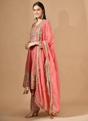Carrot pink kurta set with gotta zari & appliqu   work 5