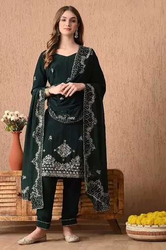 Gracious bottle green kurta set with zardozi and sequins work