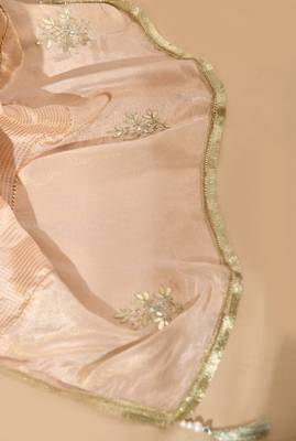 Peach kurta set with gotta mirror & zardozi work 5